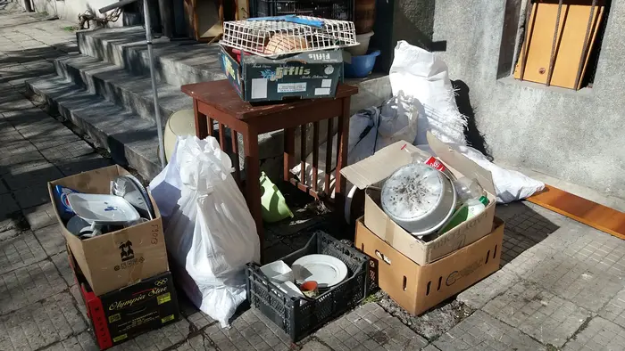 Почистване на имоти без поддръжка с години