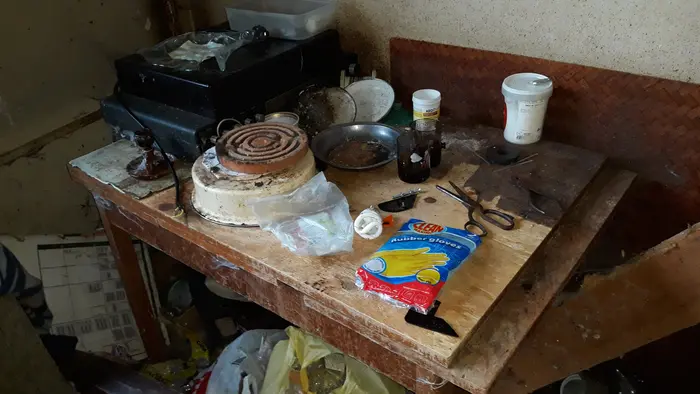 Разчистване на апартамент пълен до тавана