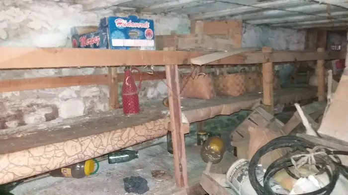 София почистване на затрупано жилище