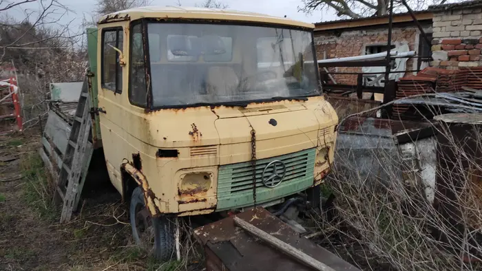 Извозване на отпадъци от мазе