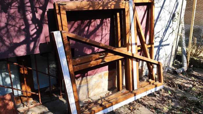 Цялостно почистване на затворени и занемарени пространства