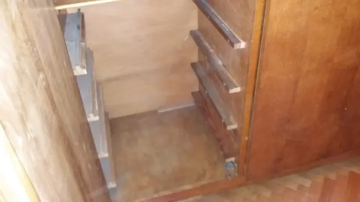 Разчистване на силно затрупан апартамент в София