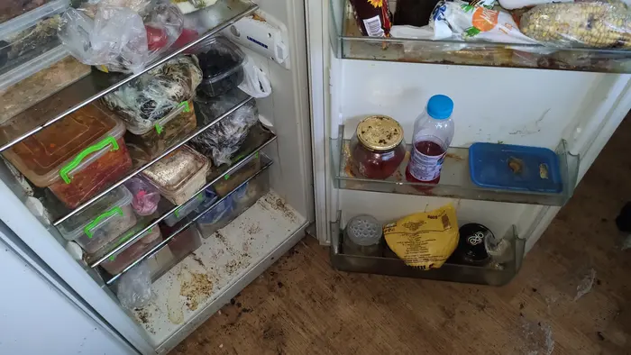 Разчистване на жилище от мебели и вещи