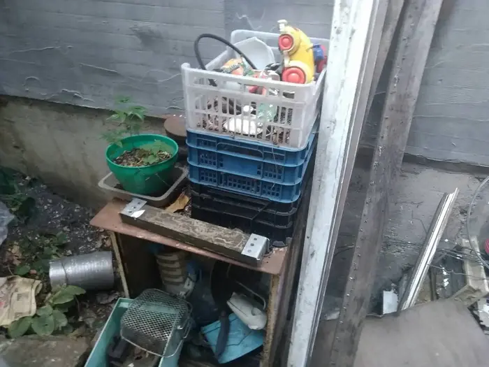 Цялостно изчистване на силно замърсен имот